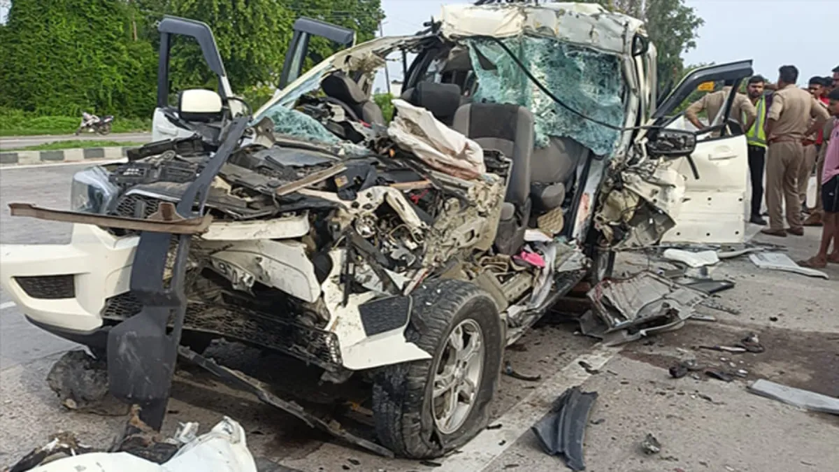 Kanpur Scorpio Truck Accident