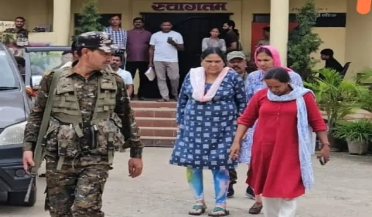 Khunti Police Station Incharge ArrestedBribery Case