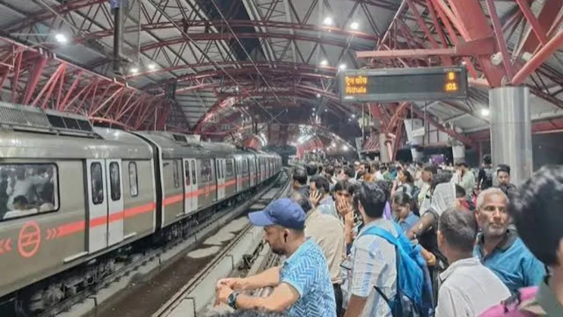 Mayapuri Metro shaft accident