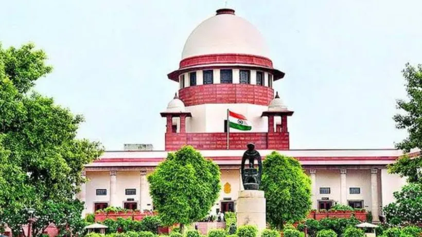 Supreme Court : पासपोर्ट और वीजा सेवाओं को लेकर केंद्र की याचिका पर सुप्रीम कोर्ट में कल सुनवाई, जानें क्या है विवाद?