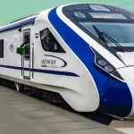 Delhi : वंदे भारत ट्रेनों के यात्रियों की संख्या 83% बढ़ी, आय में भी 72% की बढ़ोतरी