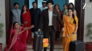 Dev Vasudha leave Chauhan house