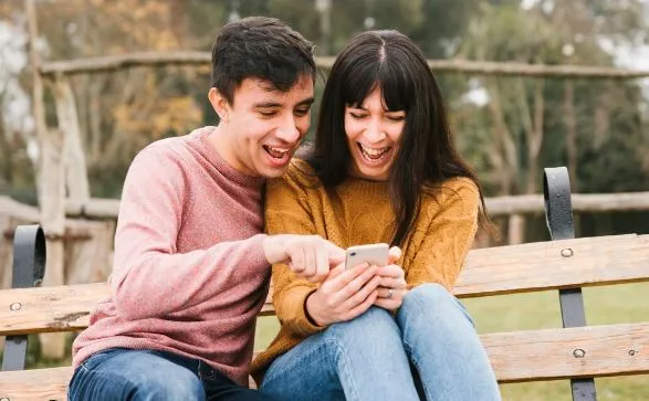 Girlfriend ke Liye Romantic Shayari