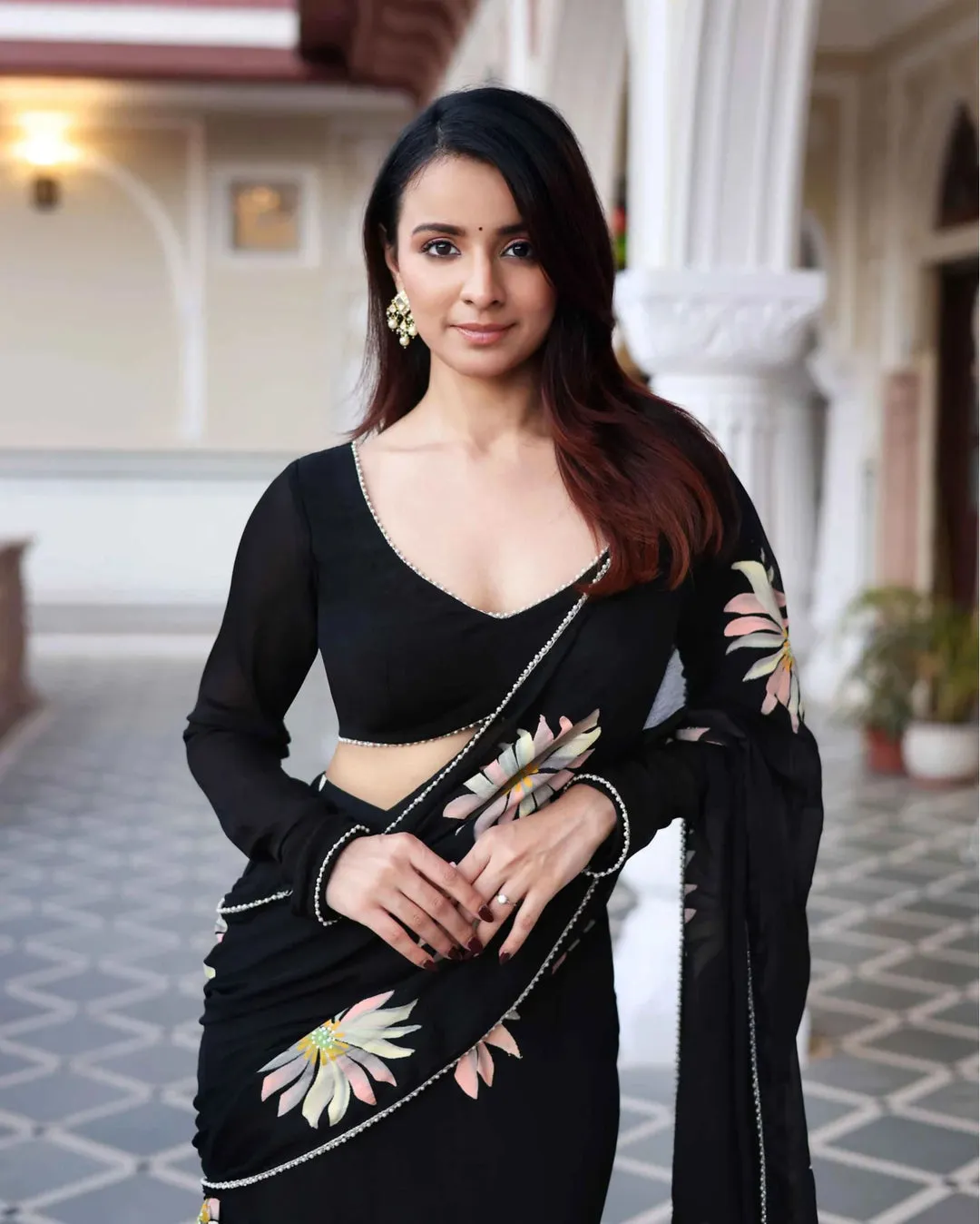broad V-neck blouse designs