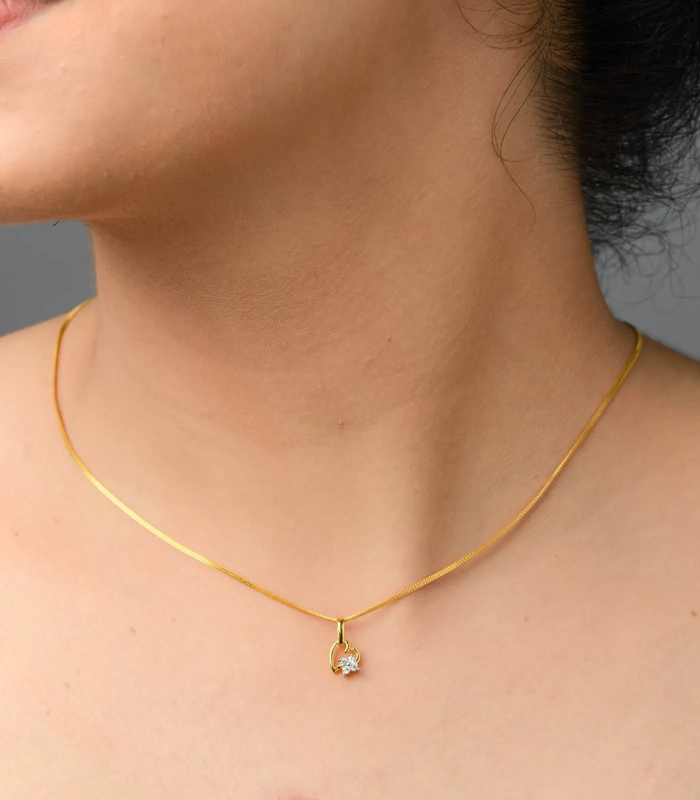 Gold pendant designs