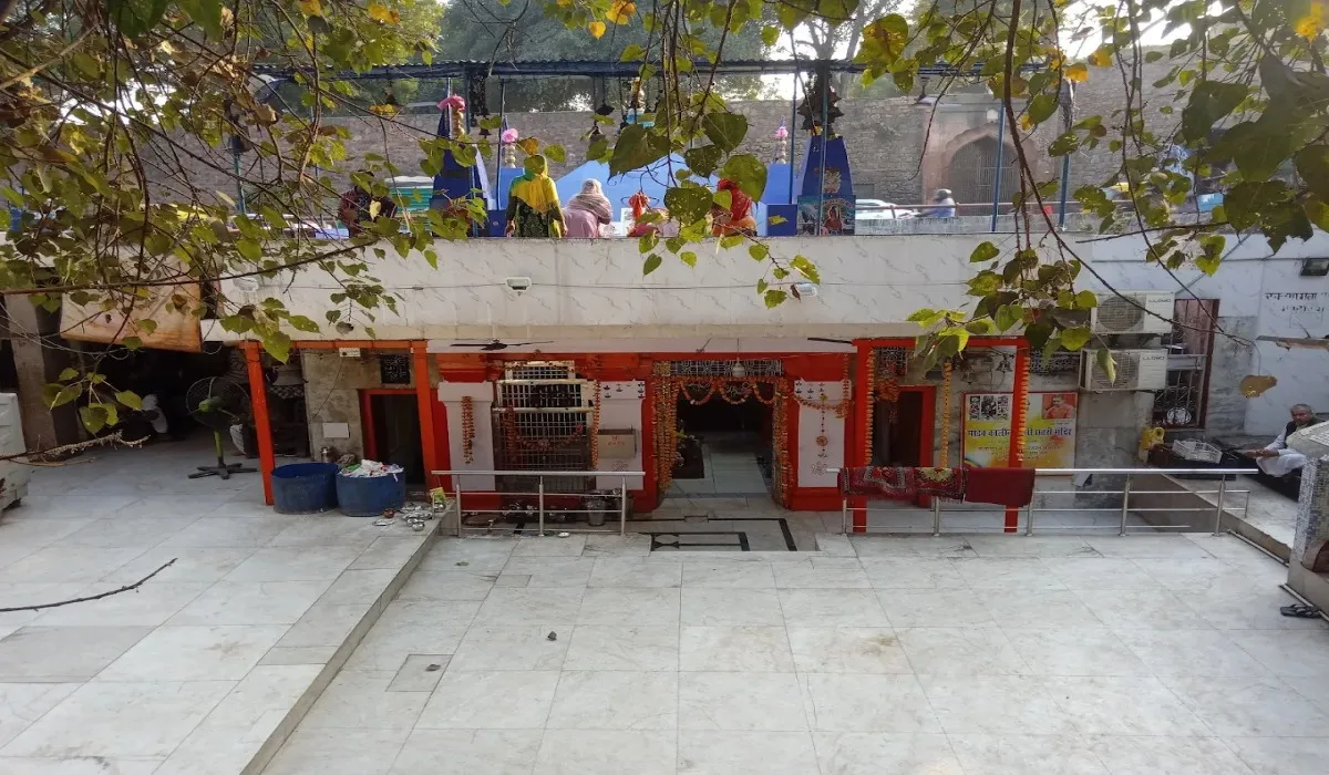 Famous Shiva Temples in Delhi
