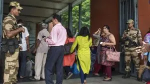 Delhi Metro Tighten Security Checks