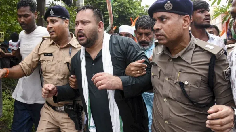 Tejashwi Yadav detained