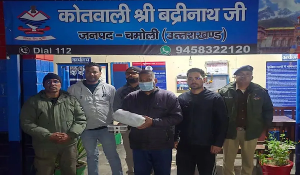 Badrinath Temple Security Guard Arrested(credit social media )