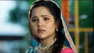 Vasudha leaving Chauhan house