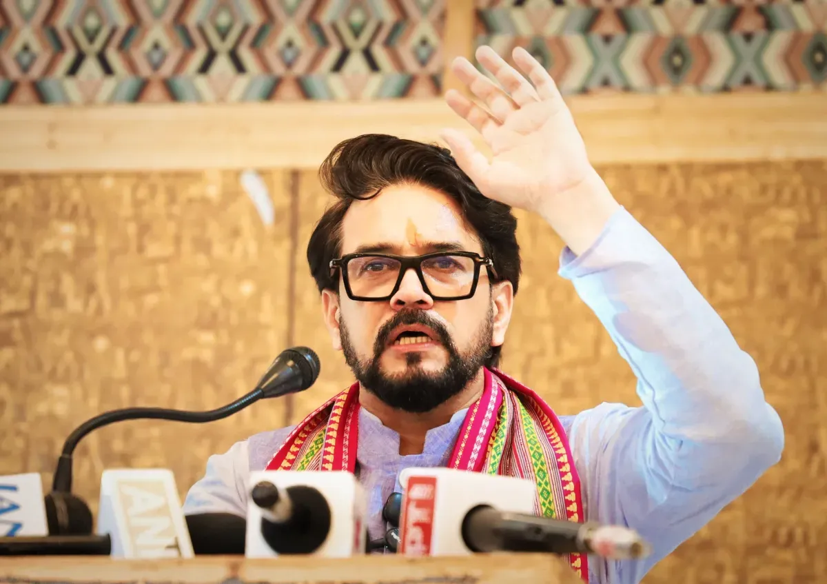 Himachal Pradesh News : "हिमाचल में लुटकेस, बूटकेस व सूटकेस वाली सरकार" सांसद अनुराग ठाकुर ने साधा कांग्रेस सरकार पर जमकर निशाना