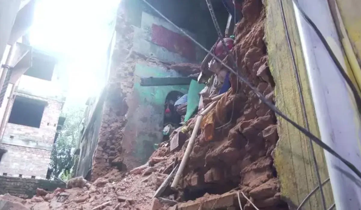 Kolkata Building Collapse (credit social media )