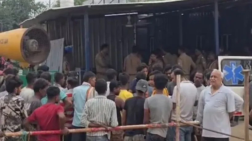 Vrindavan Omaxe Mall Accident (credit social media )