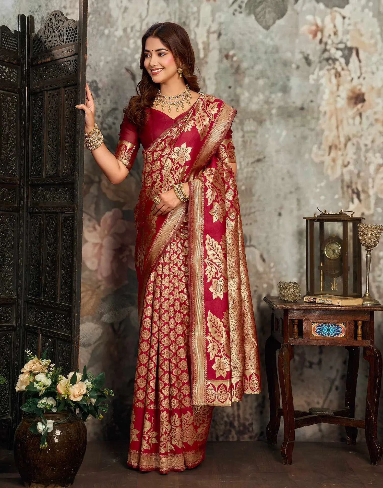 red saree designs for navratri( SOURCE: Social Media)