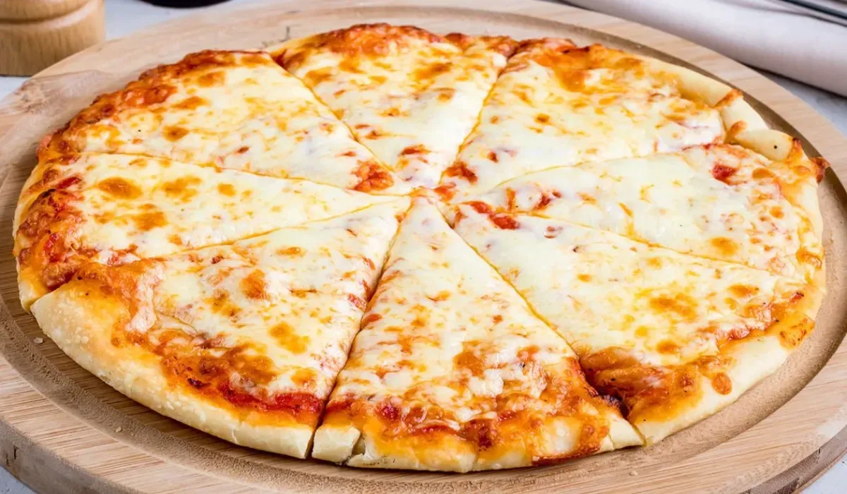 How to make cheesy pizza paratha