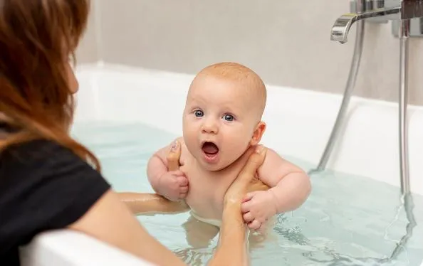 Newborn Baby Bathing Mistakes