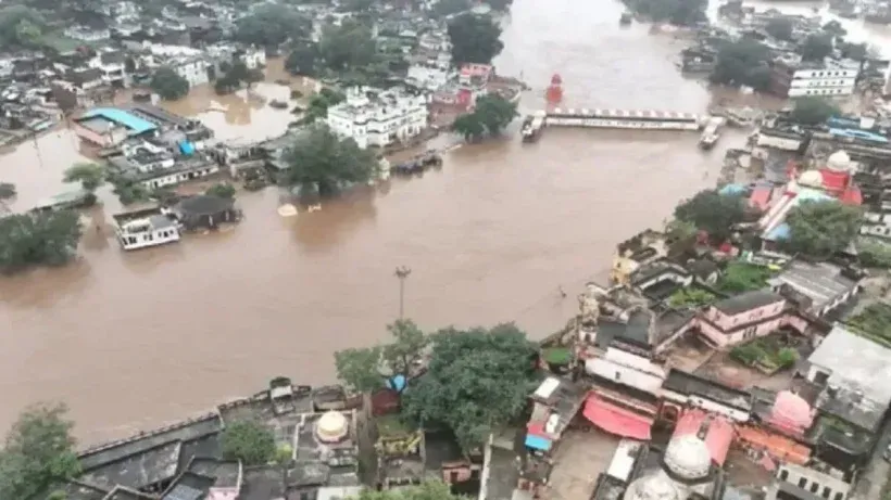 Lucknow,