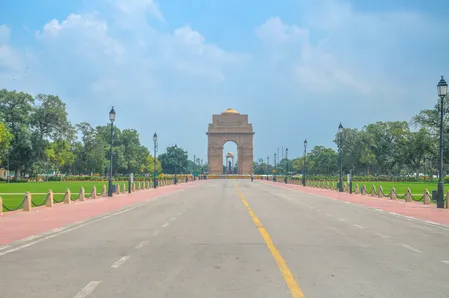 दिल्ली-एनसीआर में मानसून की विदाई के साथ बढ़ा पारा, हवा हुई जहरीली