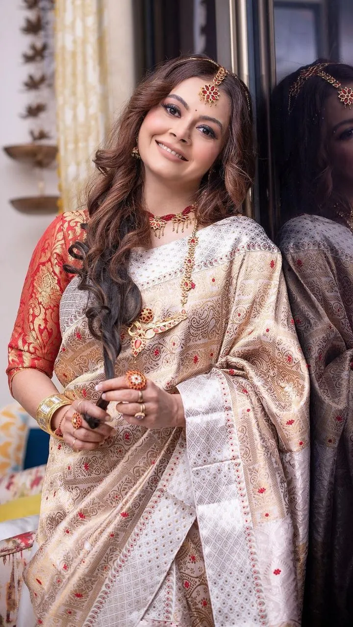 Durga Puja saree collection 2026( Source: Social Media)