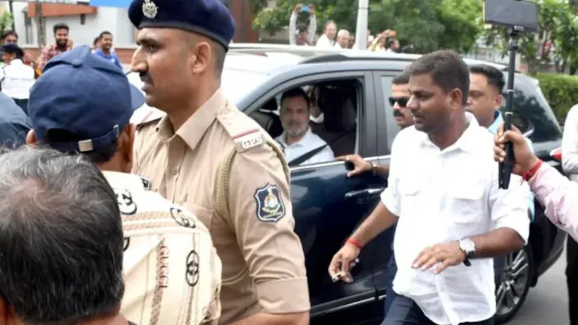Rahul Gandhi Convoy Accident