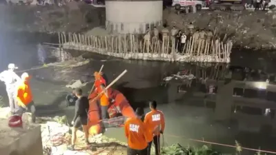 Noida Man Jumped Into Drain