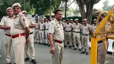 Delhi Protest Stone Pelting (credit social media )