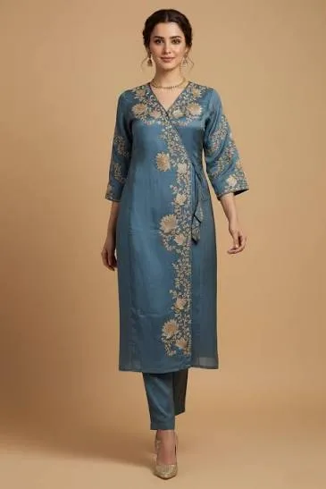 Latest Angrakha Suit Designs( Source: Social Media)